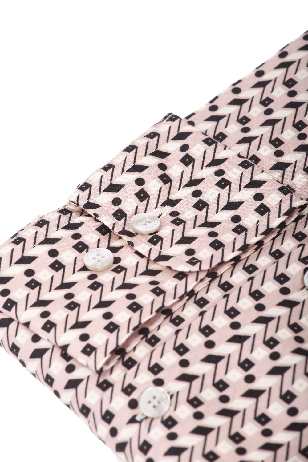 shop ETRO Saldi Camicia: Etro camicia in cotone arricchita da una stampa all over.
100% cotone.
Vestibilità regular.
Colletto all'italiana.
Polsini con doppio bottone.
Made in Italy.. 1K526 5723-0650 number 5862603